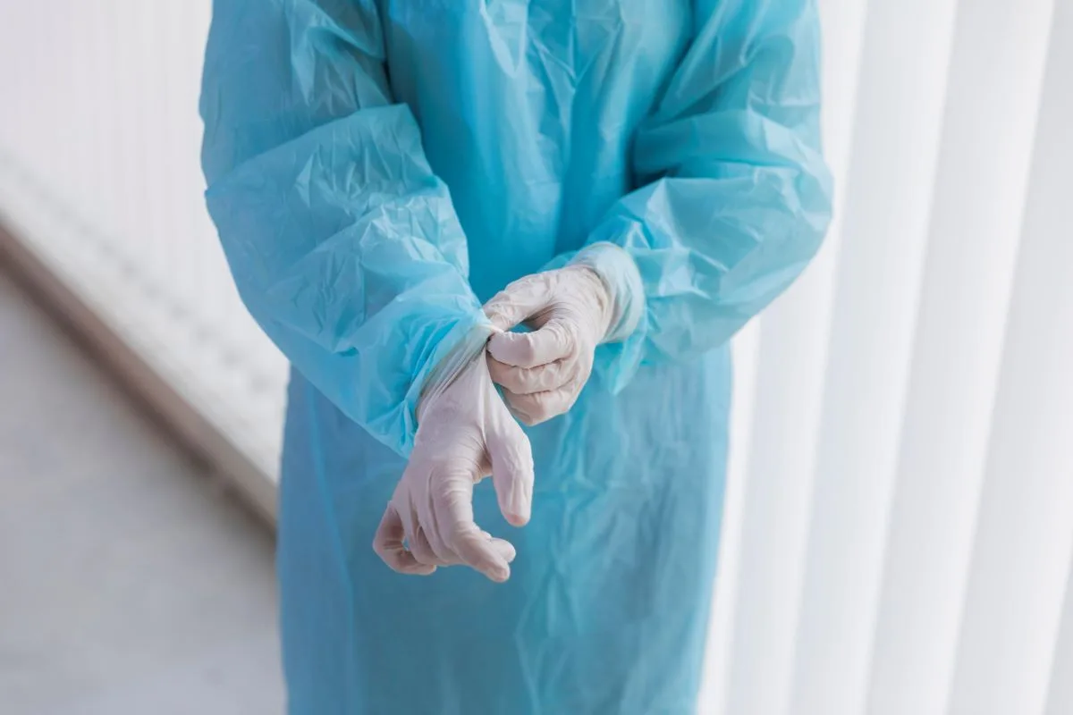 donde tirar guantes contaminados